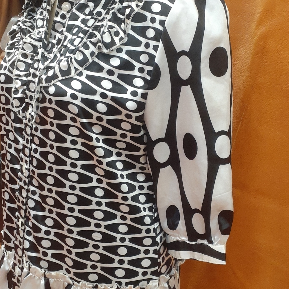 Blouse-Dress - Picture 4 of 7